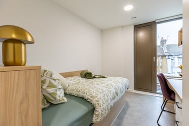 Superior En Suite - Image 1